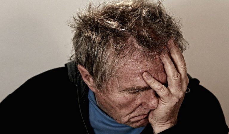 Coronavirus, suicidi in aumento