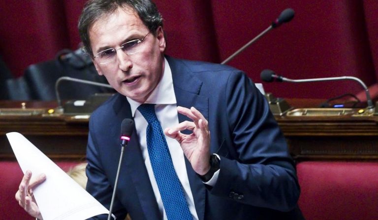 Coronavirus, Boccia parla alle Regioni