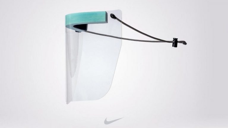 nike schermi facciali per i medici