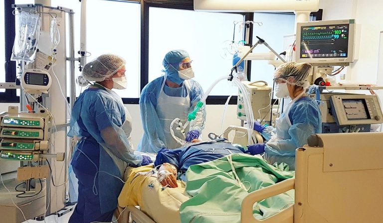 Coronavirus, Parigi: ospedali pieni