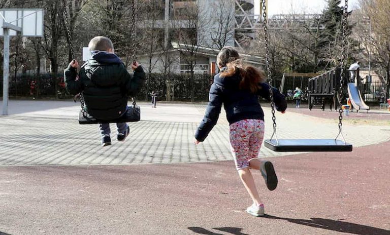 fase 2: ci si dimentica di bambini e mamme