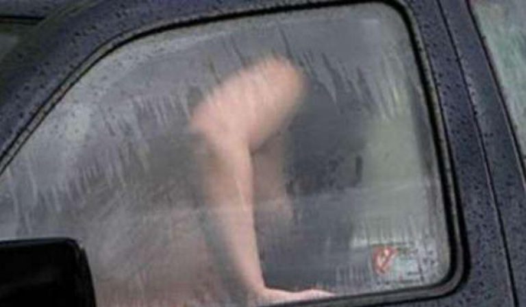 sesso-in-auto-quarantena