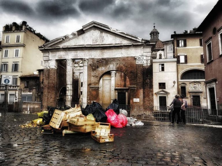 Immondizia a Roma