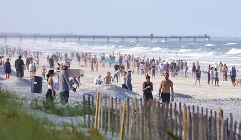 Coronavirus, Florida: spiagge aperte