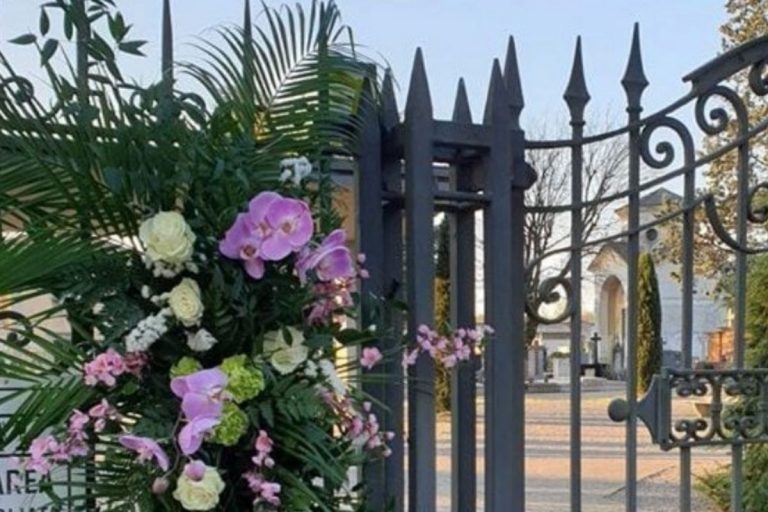 torino cimitero anziano salvato