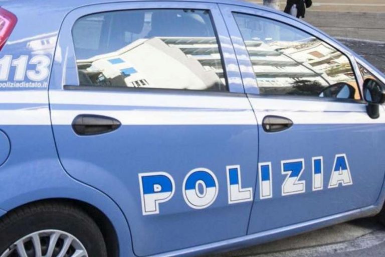 torino inseguimento scooter 140 all'ora