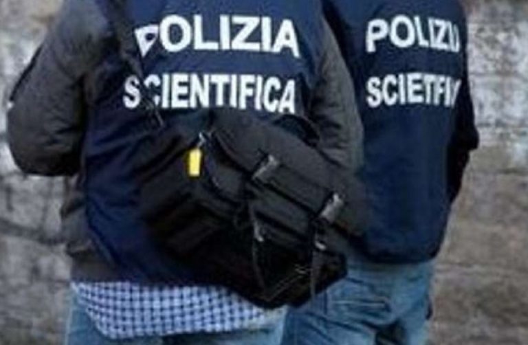trova madre morta genova