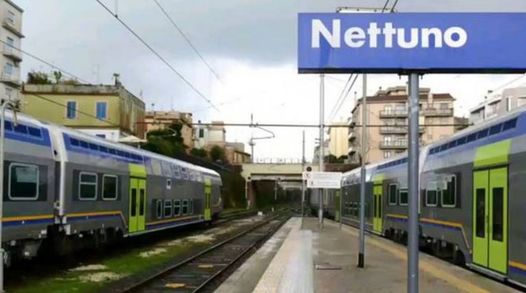 15enne rapina treno nettuno