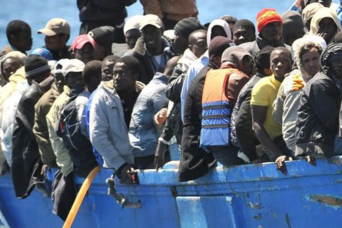 Agrigento sbarchi migranti spiaggia