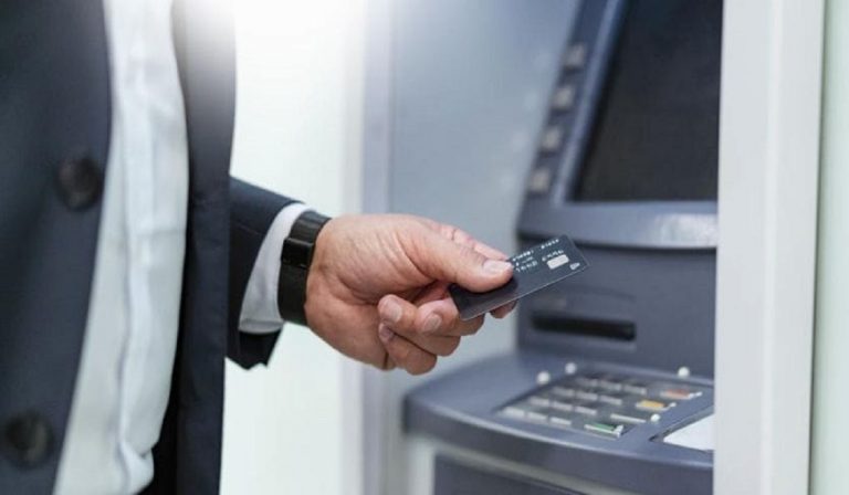 Furto di bancomat: rimborso prelievi ante denuncia
