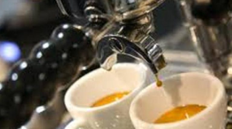 coronavirus caffè dalla finestra
