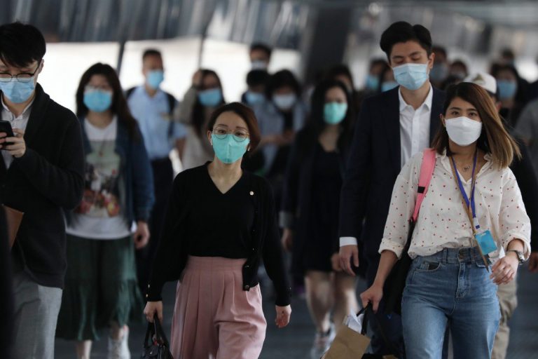 Coronavirus Hong Kong riapre