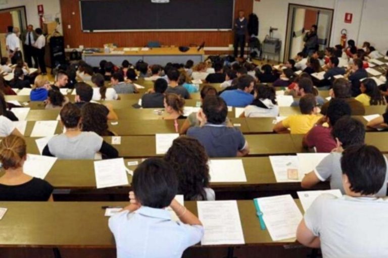 coronavirus università