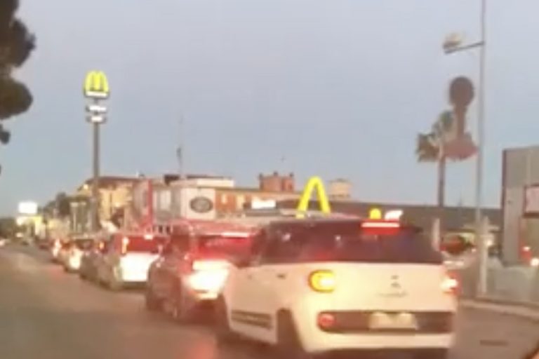 Fase 2 riapre McDonald's file