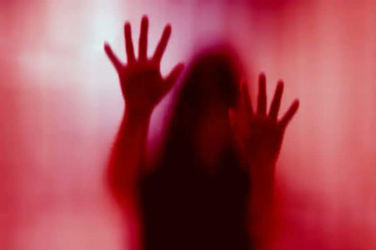 In farmacia chiedi "mascherina 1522" per denunciare violenza domestica