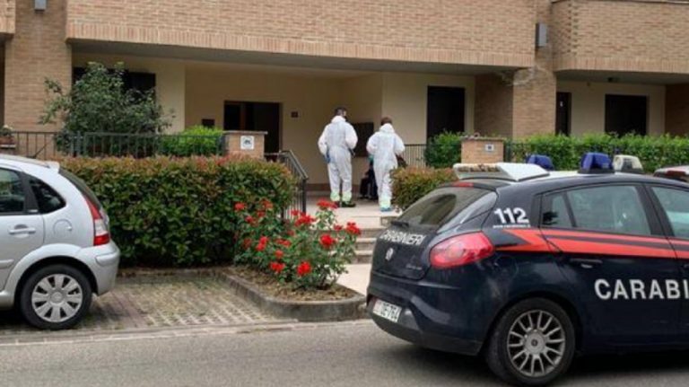 Padre figlio trovati morti a carpi
