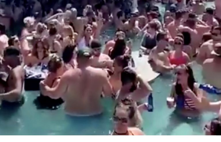 Positivo festa piscina