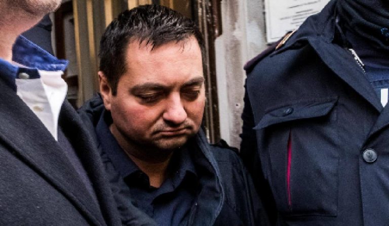 Ragazza uccisa tranviere ergastolo