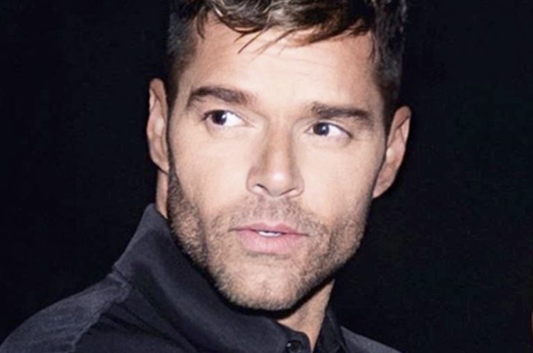 RickyMartinbaciomarito