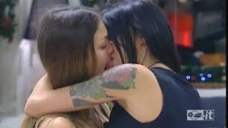 sara e veronica al gf 10