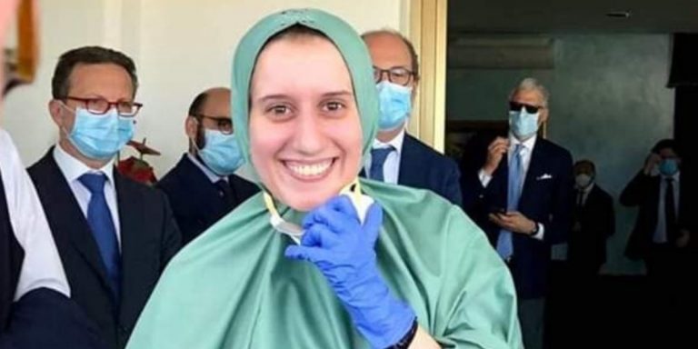 Silvia Romano appena giunta in Italia