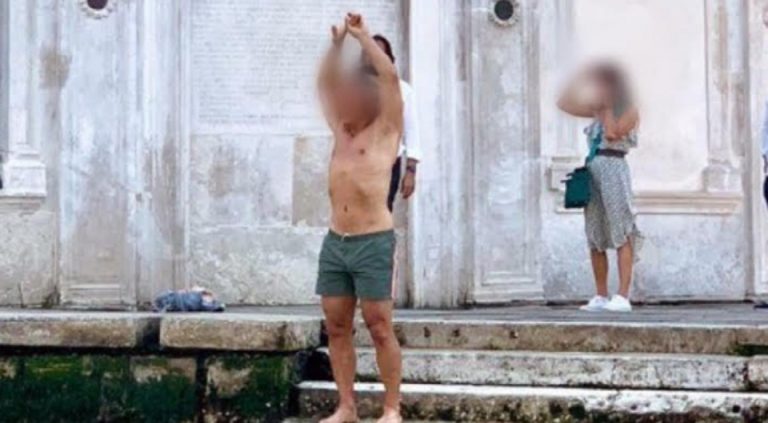 turisti bagno Venezia