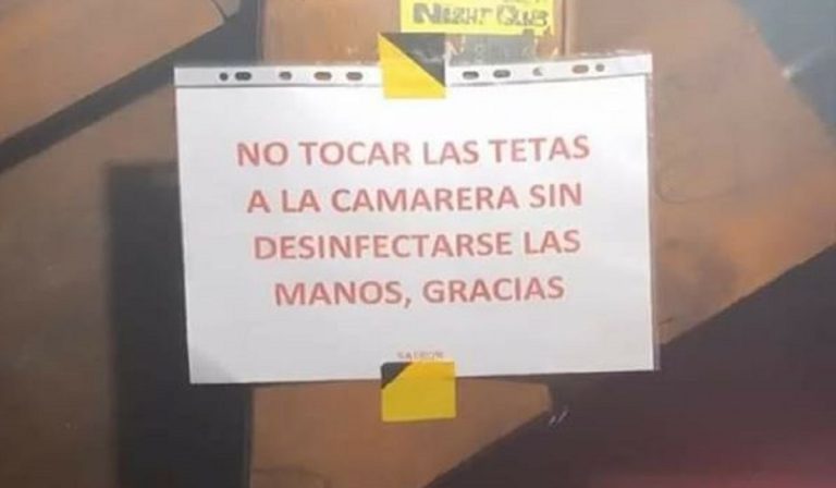 Spagna, cartello sessista invita a non toccare la cameriera