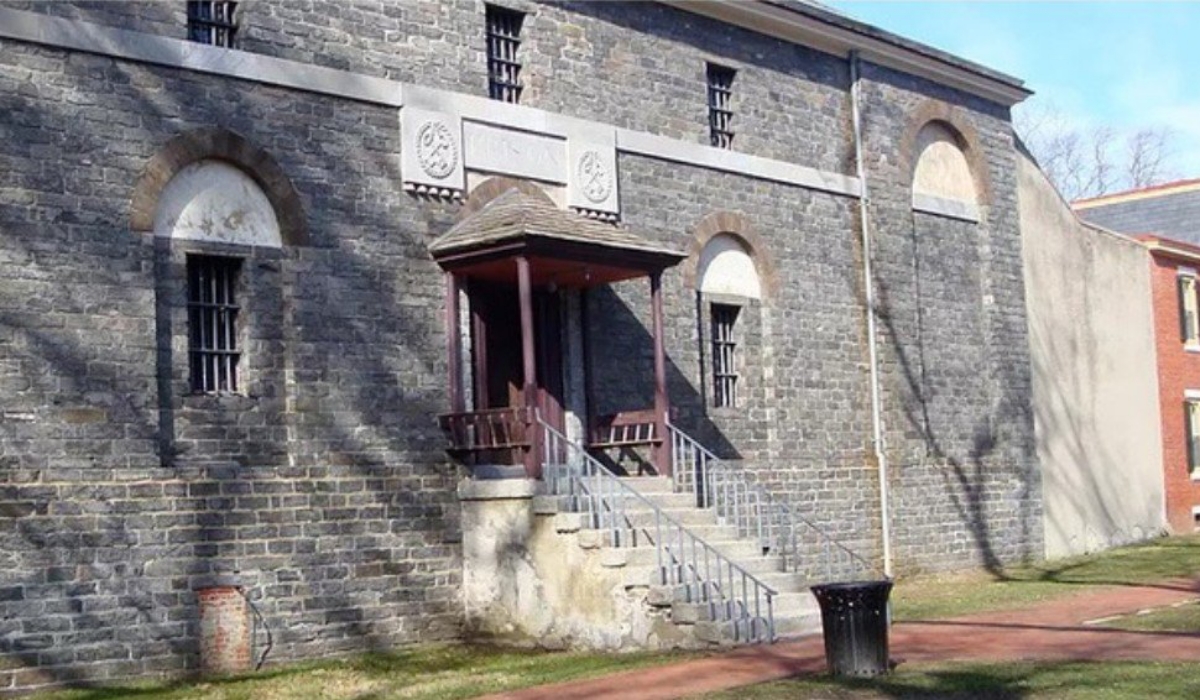 L'ingresso della prigione di Burlington County