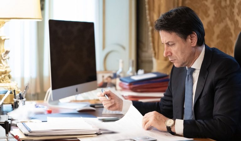 Mes: rinviato voto a settembre