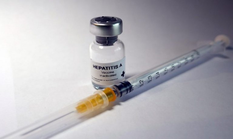 danni dopo vaccino epatite risarcimento