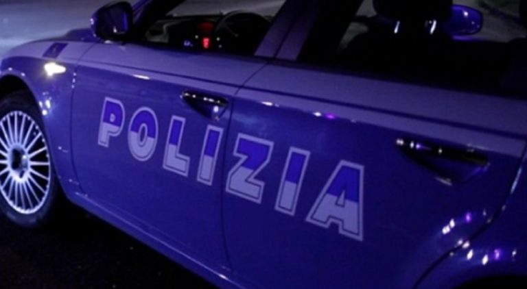 donna accoltellata Pozzuoli