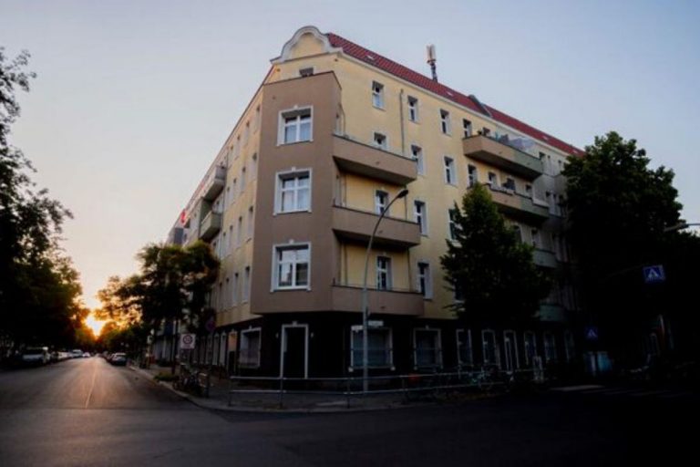 focolaio berlino condominio coronavirus