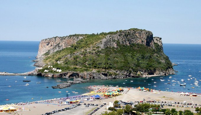 isola di Dino, Calabria