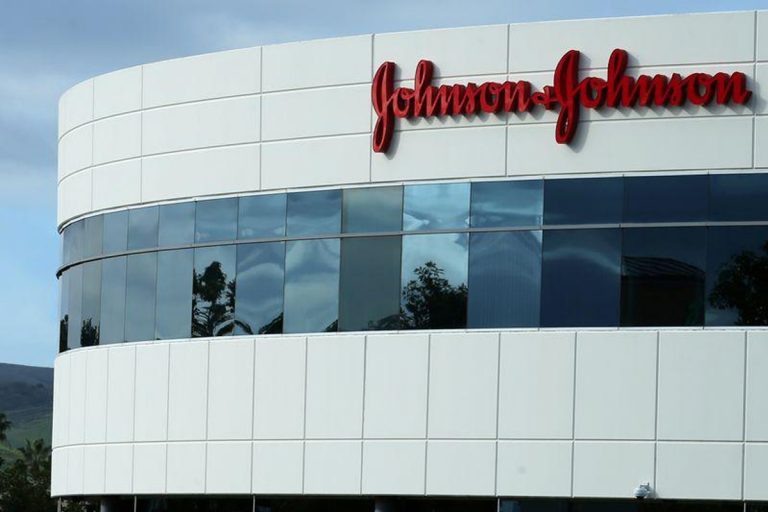 johnson & johnson crema sbiancante
