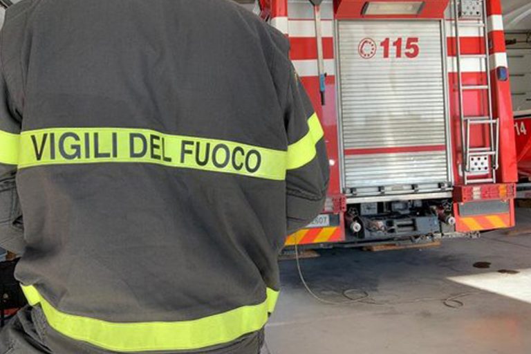 perde lavoro fuoco casolare