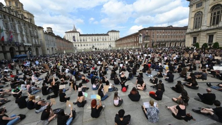 protesta-torino-floyd