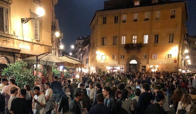 Movida Covid fuori controllo a Roma