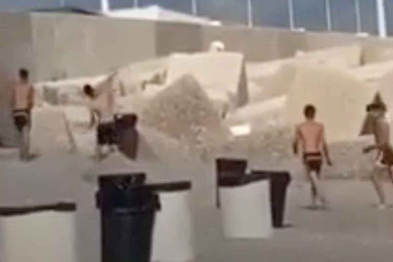 salerno coppia esibizionisti spiaggia