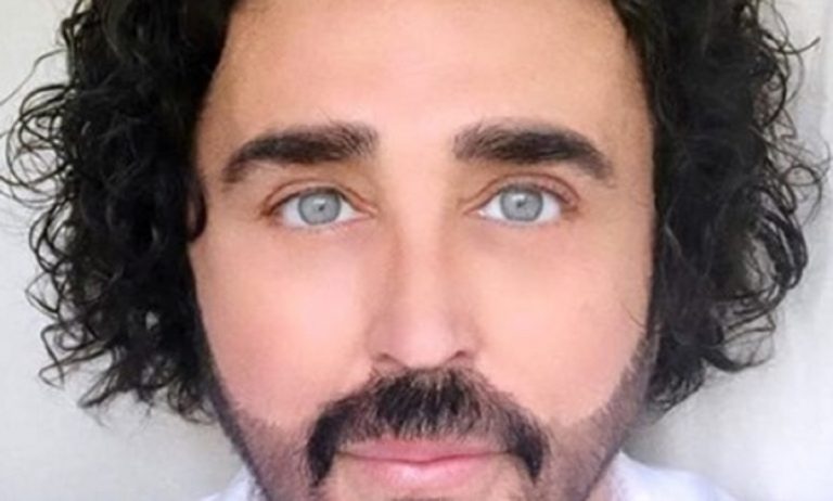 Scialpi, l'annuncio sui social: il cantante lascia la musica