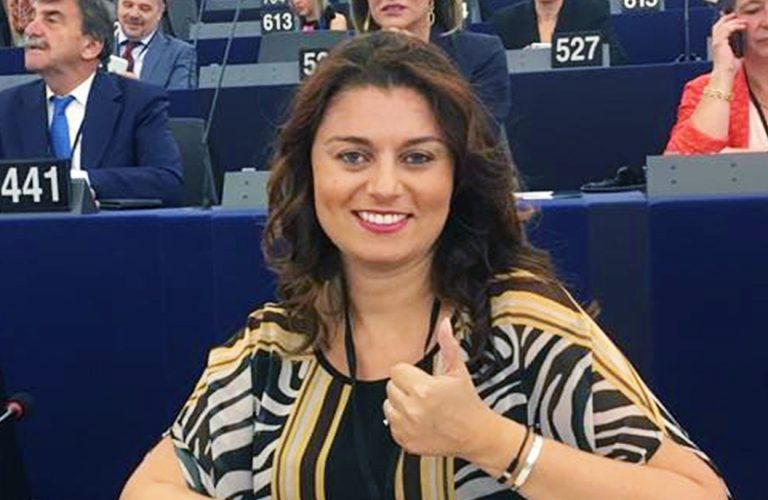 susanna-ceccardi