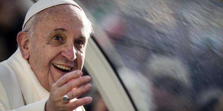 Papa Francesco: la telefonata alla madre di un ragazzo morto