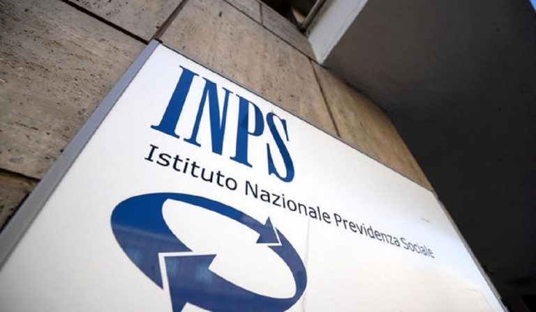 50enne pensione zia napoli