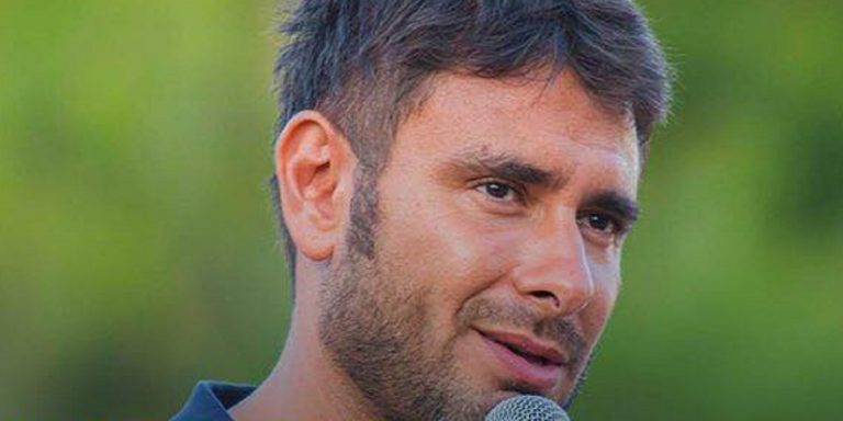 Alessandro Di Battista: il post Facebook