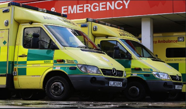 Coronavirus, chiamata d'emergenza al paramedico: era suo padre