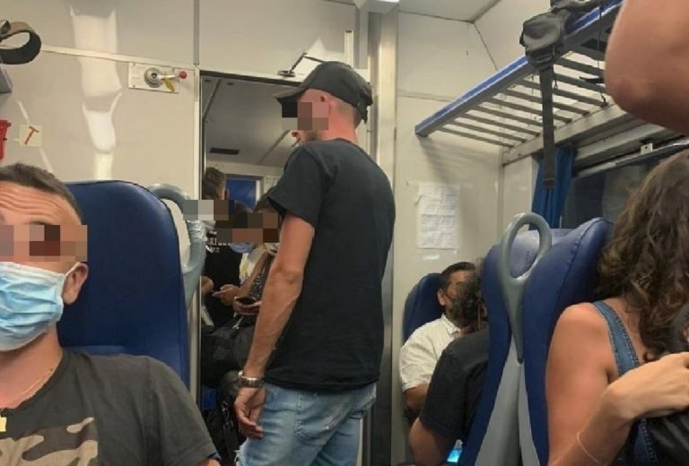 assembramenti treno