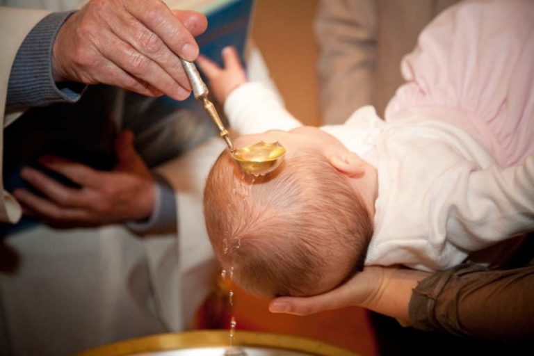 Niente padrini e madrine ai battesimi e cresime di Sulmona