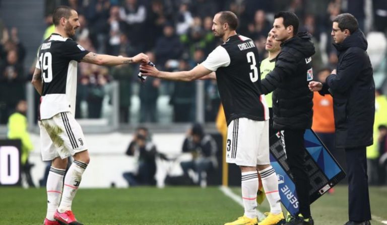 Calcio, l'IFAB procede alle 5 sostituzioni