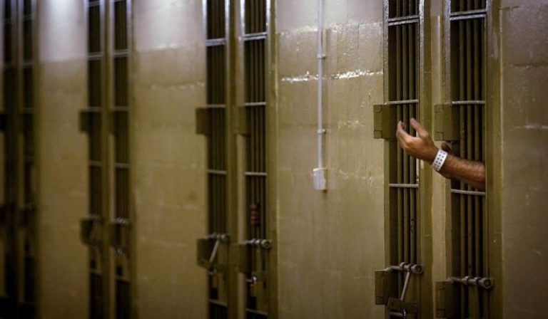 Violenze ai detenuti nel carcere di Torino
