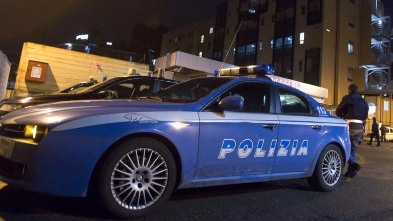 costretta a prostituirsi per pagare l'affitto