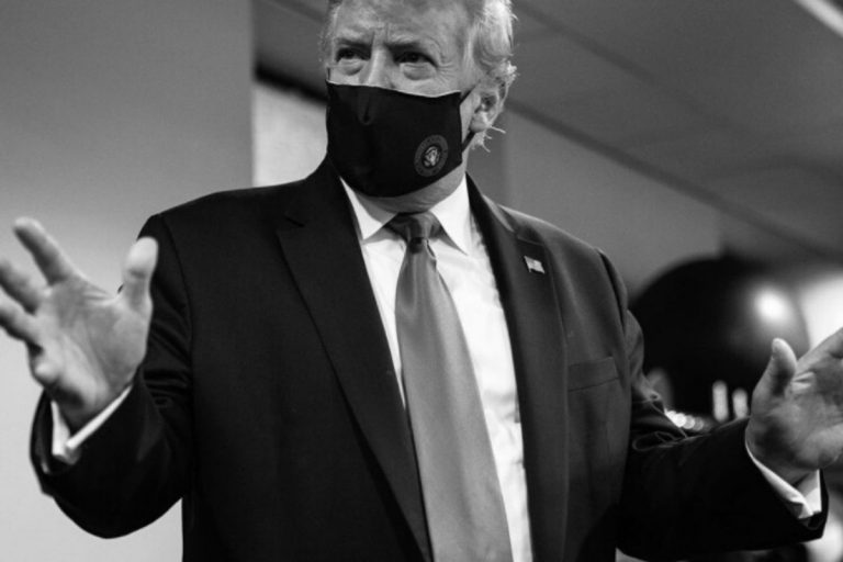 donald trump mascherina